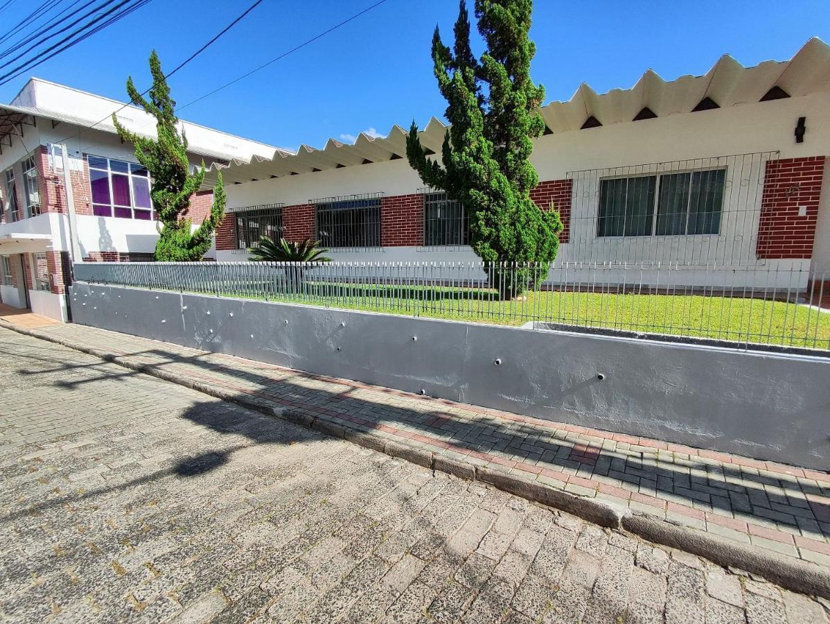 Villa Bilac 06 - Amplo Studio Proximo A Vila Germanica Blumenau Dış mekan fotoğraf